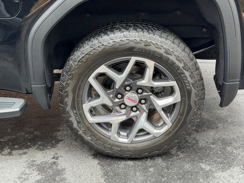 Used 2025 GMC Sierra 1500 SLT w/ SLT Convenience Package image 7