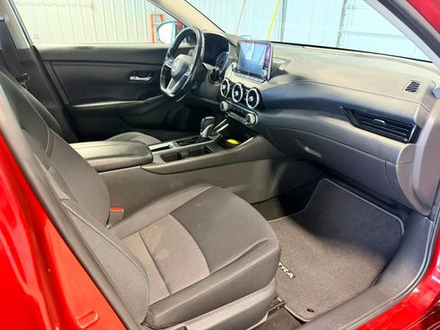 Used 2022 Nissan Sentra SV FWD image 11