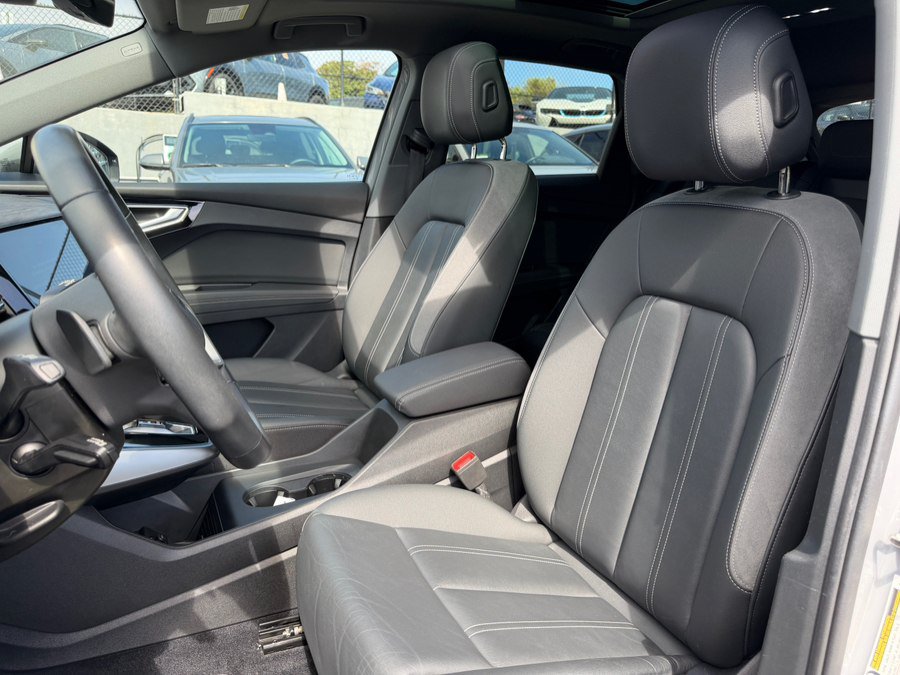 Used 2023 Audi Q4 e-tron Prestige AWD/4WD image 20