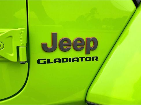 Used 2021 Jeep Gladiator Mojave AWD/4WD image 31