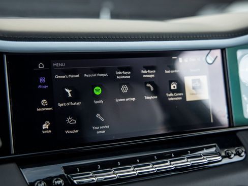 New 2026 Rolls-Royce Cullinan image 32