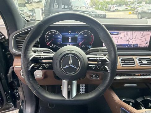 Used 2024 Mercedes-Benz GLS 450 4MATIC image 22
