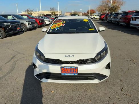 Used 2024 Kia Forte LXS image 2