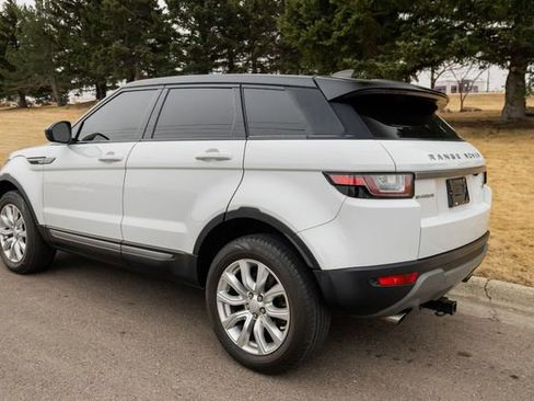 Used 2018 Land Rover Range Rover Evoque SE image 7