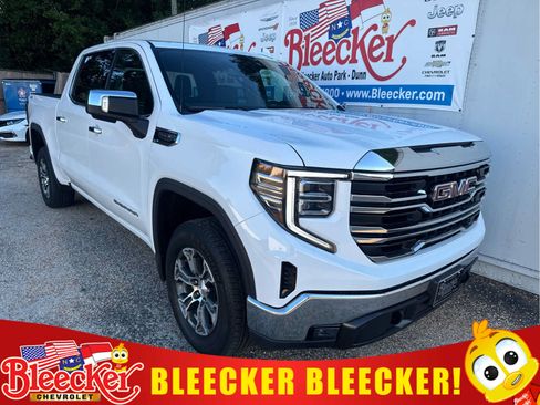 Used 2025 GMC Sierra 1500 SLT AWD/4WD image 1