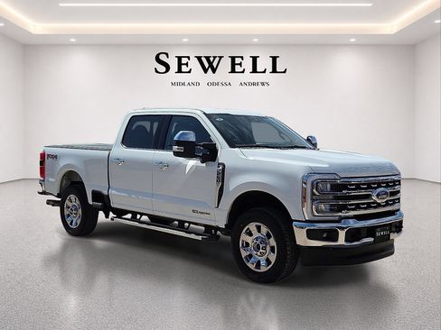 Used 2025 Ford F250 Lariat w/ Chrome Package AWD/4WD image 6