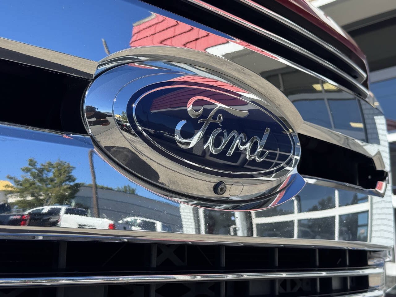 Used 2018 Ford F350 Lariat w/ Lariat Ultimate Package AWD/4WD image 8
