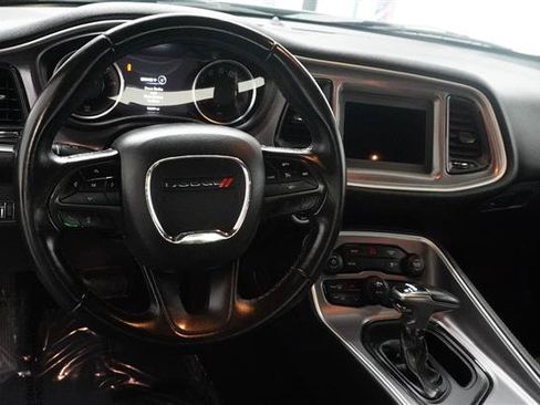 Used 2019 Dodge Challenger SXT AWD/4WD image 11