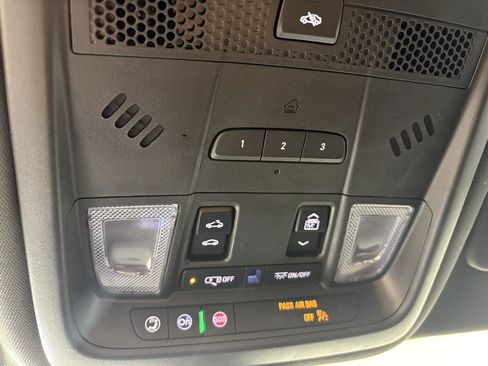 Used 2024 Cadillac XT6 Premium Luxury image 37