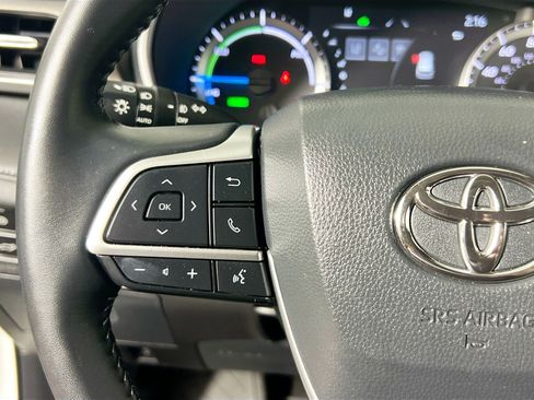 Used 2026 Toyota Highlander XLE AWD/4WD image 18