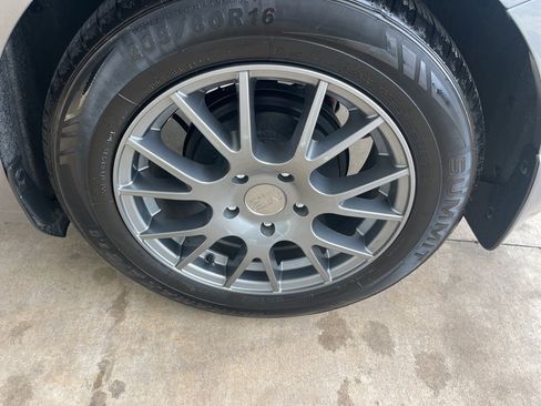 Used 2024 Nissan Sentra S image 27