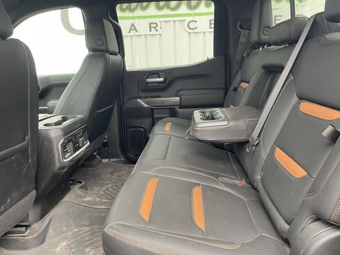 Used 2021 GMC Sierra 1500 AT4 w/ AT4 Premium Package image 11