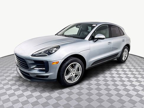 Used 2020 Porsche Macan S image 4