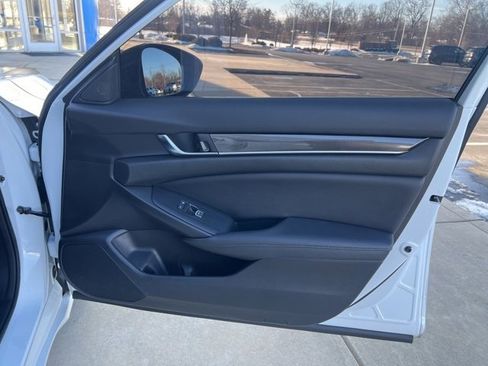 Certified 2022 Honda Accord Sport Special Edition image 21