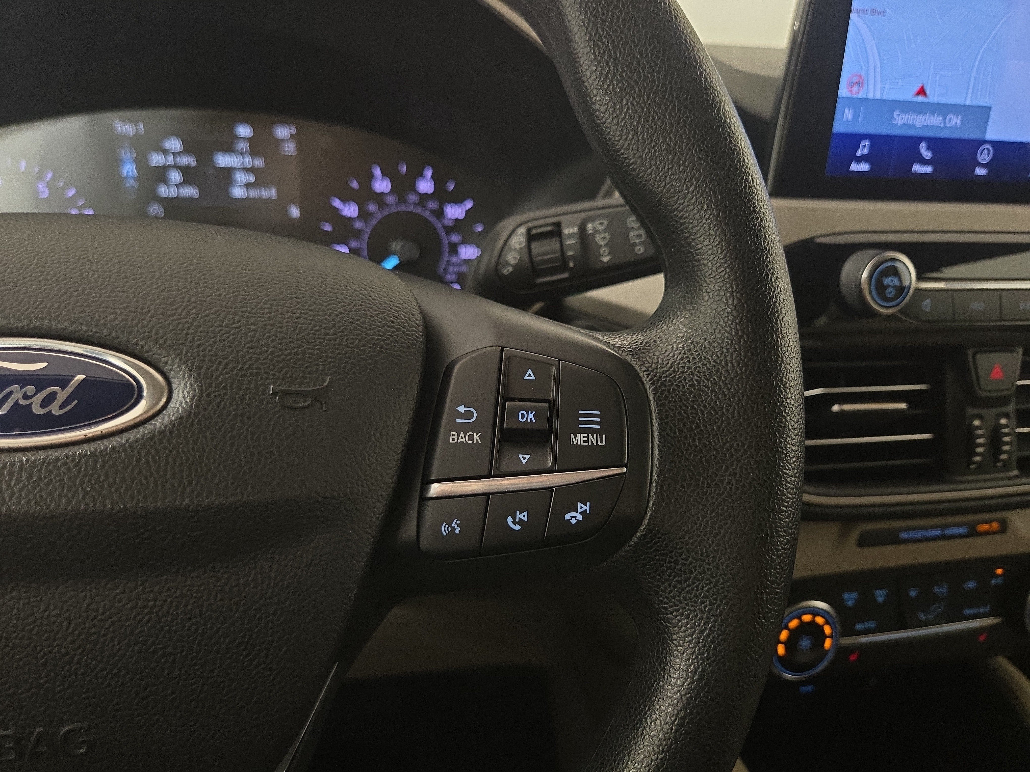 Used 2020 Ford Escape SE FWD image 16