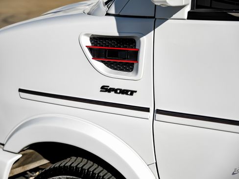 Used 2023 Chevrolet Express 2500 image 27