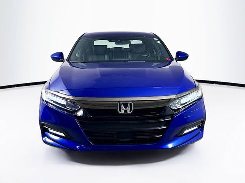 Used 2019 Honda Accord Sport image 3