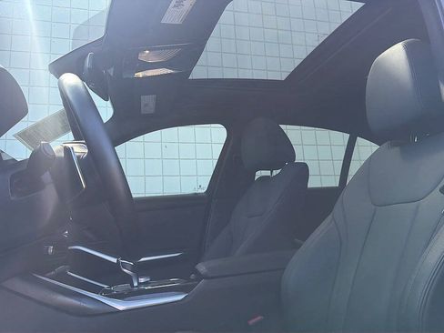 Used 2019 BMW 330i Sedan w/ Driving Assistance Package RWD image 5