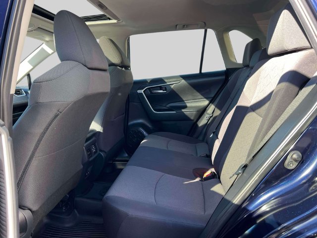 Used 2019 Toyota RAV4 XLE w/ All Weather Liner Package AWD/4WD image 15