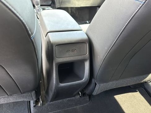 Used 2025 Chevrolet Trax LT FWD image 20