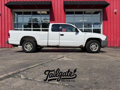 Used 2001 Dodge Dakota 2WD Club Cab image 1