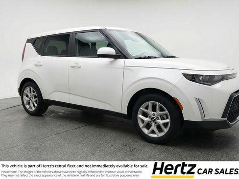 Used 2025 Kia Soul LX w/ LX Technology Package image 1