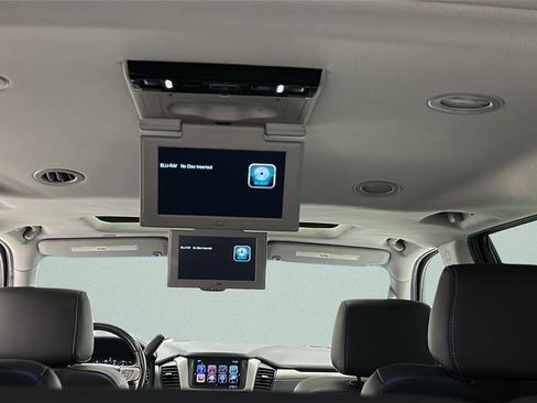 Used 2018 GMC Yukon XL Denali w/ Open Road Package AWD/4WD image 9