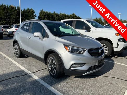 Used 2018 Buick Encore Premium image 1