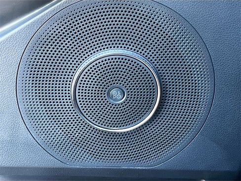 Used 2024 Ford Expedition Limited image 19