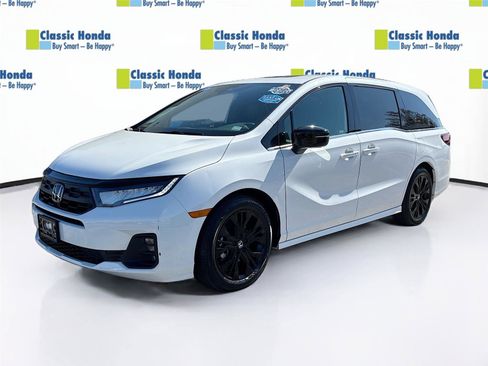 Certified 2025 Honda Odyssey Sport-L image 3
