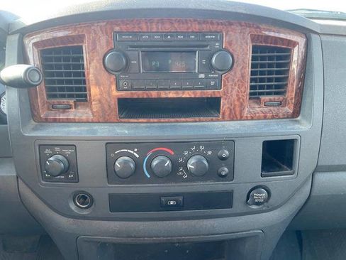 Used 2006 Dodge Ram 2500 Truck SLT image 35