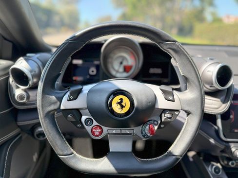 Used 2017 Ferrari GTC4Lusso image 17