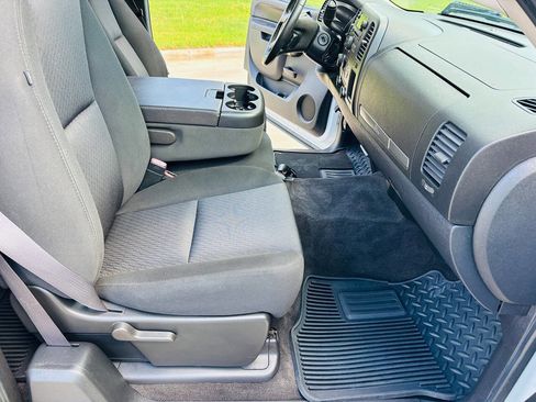 Used 2011 GMC Sierra 1500 SLE w/ Power Tech Package image 16