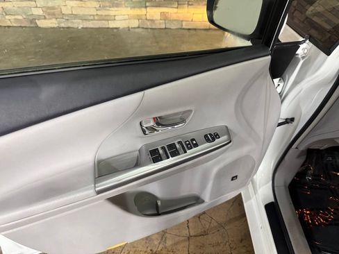 Used 2015 Toyota Prius V Five w/ Advanced Technology Package FWD image 12