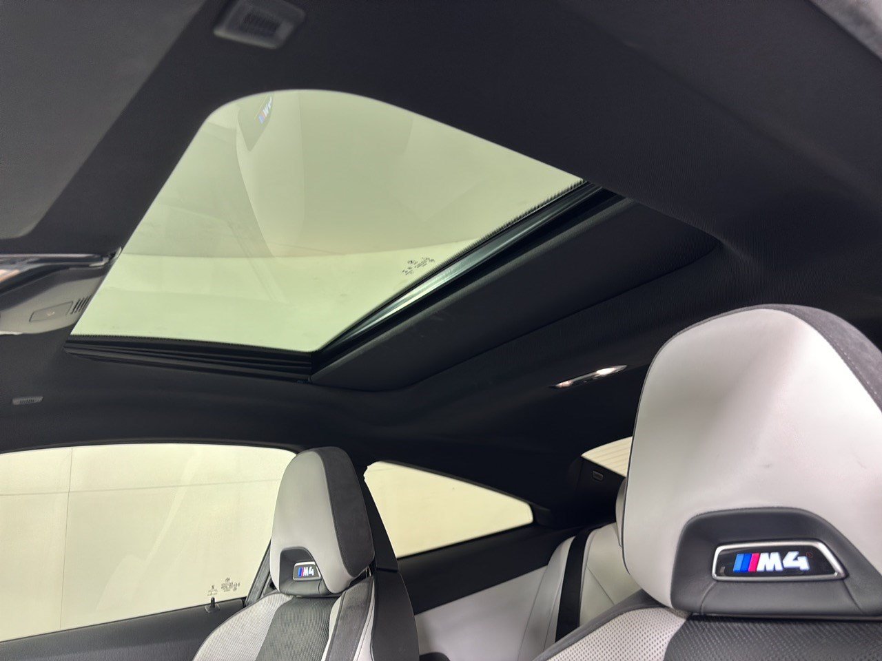 Used 2021 BMW M4 Coupe w/ Executive Package RWD image 27