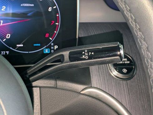 Certified 2025 Mercedes-Benz GLC 300 image 15