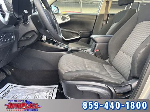 Used 2022 Kia Soul LX w/ Technology Package image 38