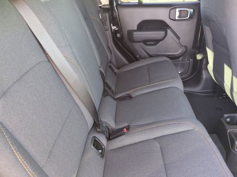 New 2026 Jeep Gladiator Sport image 18