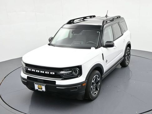 Certified 2022 Ford Bronco Sport Outer Banks w/ Tech Package AWD/4WD image 18