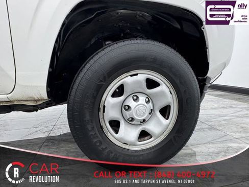 Used 2021 Toyota Tacoma SR5 image 12