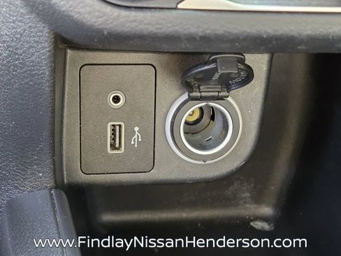Used 2022 Nissan Kicks S FWD image 28