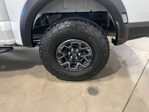 Used 2025 Ford F150 Raptor w/ Equipment Group 803A Raptor R image 43