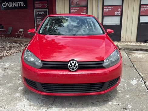Used 2013 Volkswagen Golf 4-Door FWD image 2