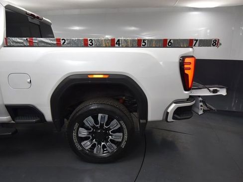 Used 2025 GMC Sierra 3500 Denali image 46