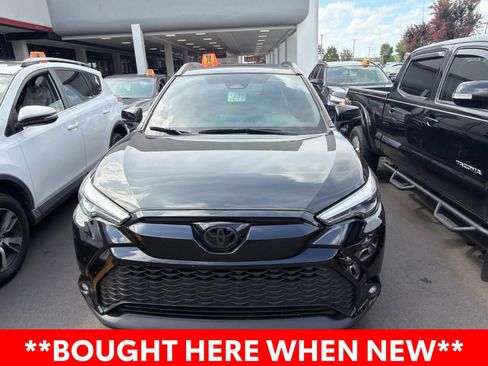 Used 2025 Toyota Corolla Cross AWD Hybrid w/ Convenience Package image 3