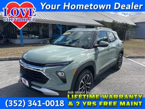 Used 2025 Chevrolet TrailBlazer LT image 1