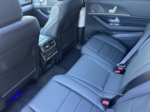 New 2026 Mercedes-Benz GLS 450 4MATIC image 10