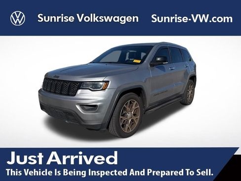 Used 2019 Jeep Grand Cherokee Limited w/ Luxury Group II image 1