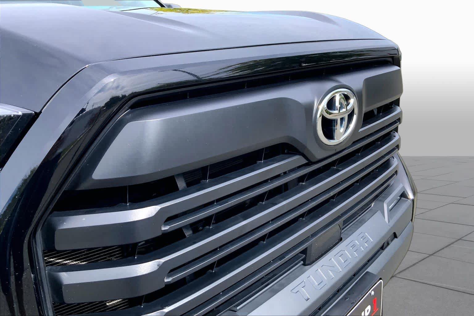 Used 2023 Toyota Tundra SR5 w/ SR5 Convenience Package AWD/4WD image 30