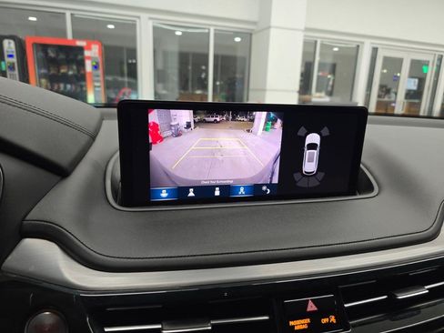 Used 2022 Acura MDX FWD w/ Technology Package image 22